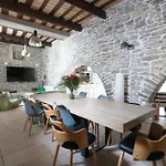 Dom wakacyjny Bardelours 1 Charming House With Swimming Pool In The Heart Of The Pic Sa Saint-Bauzille-de-Montmel