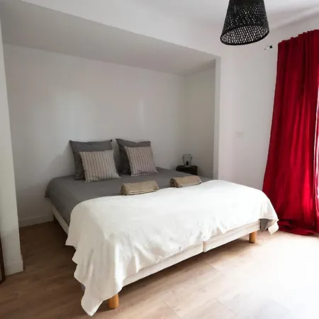 Bardelours 1 Charming House With Swimming Pool In The Heart Of The Pic Sa * Saint-Bauzille-de-Montmel