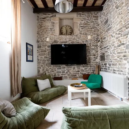 Prázdninový dům Bardelours 1 Charming House With Swimming Pool In The Heart Of The Pic Sa Saint-Bauzille-de-Montmel
