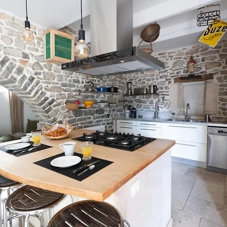 Prázdninový dům Bardelours 1 Charming House With Swimming Pool In The Heart Of The Pic Sa *