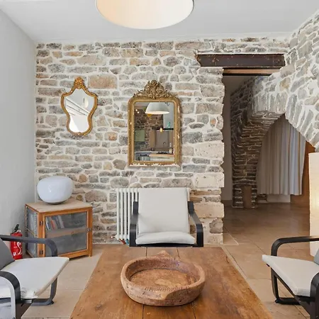 Bardelours 1 Charming House With Swimming Pool In The Heart Of The Pic Sa * Saint-Bauzille-de-Montmel